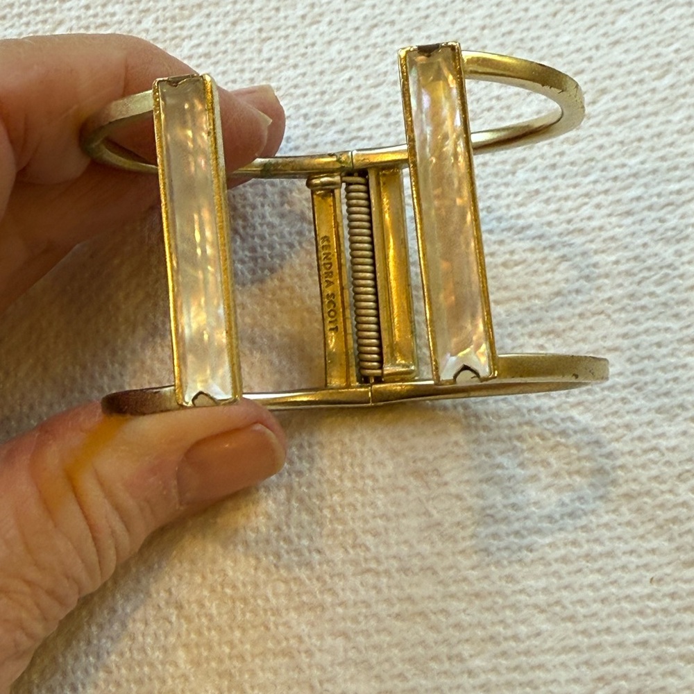 KENDRA SCOTT Gold Tone Mother of Pearl Cuff Bracelet Slip-On - Picture 2 of 4